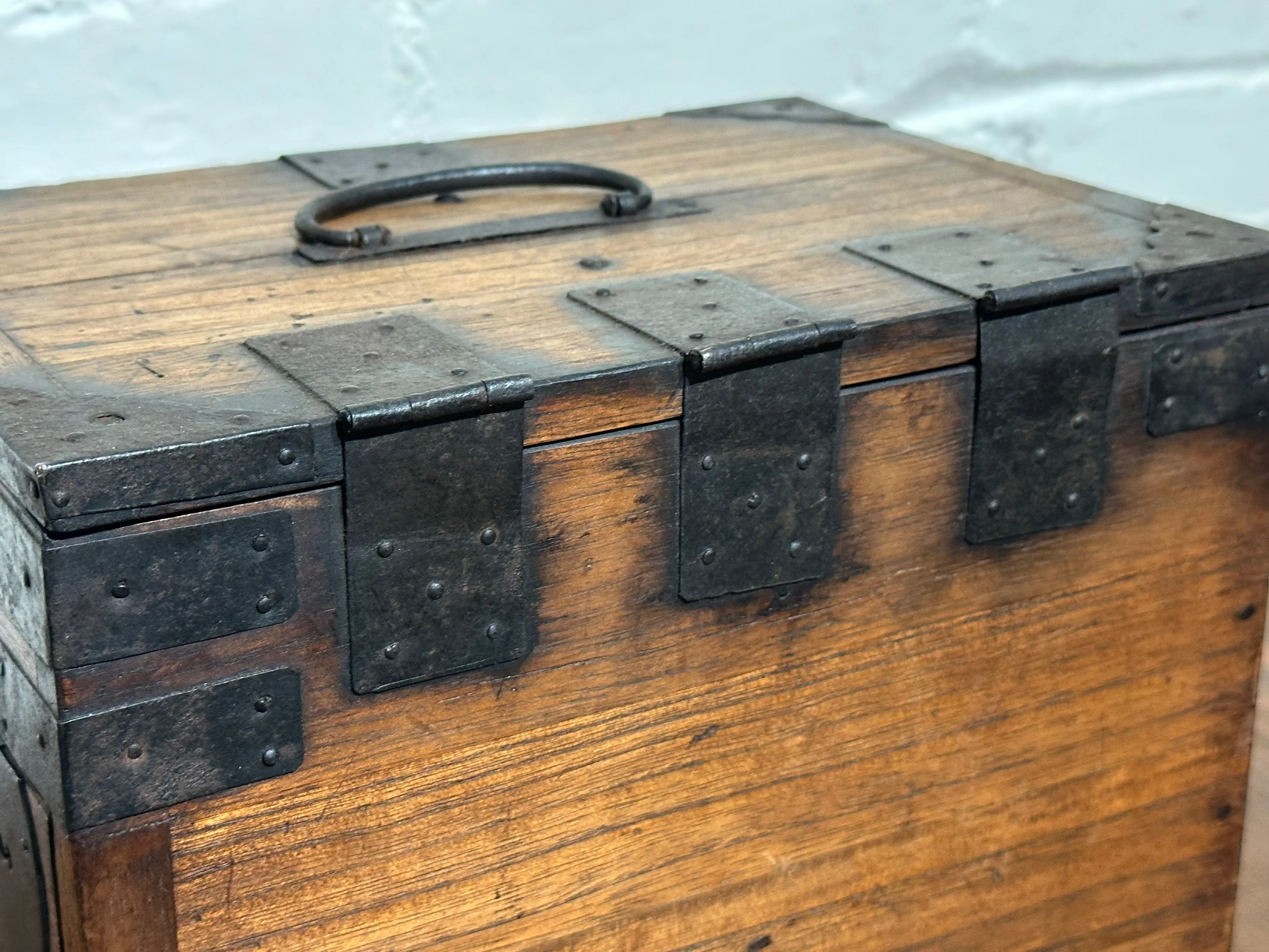 Antique Japanese Meiji Era Kiri Wood Suzuribako Calligraphy Tansu Chest 10"