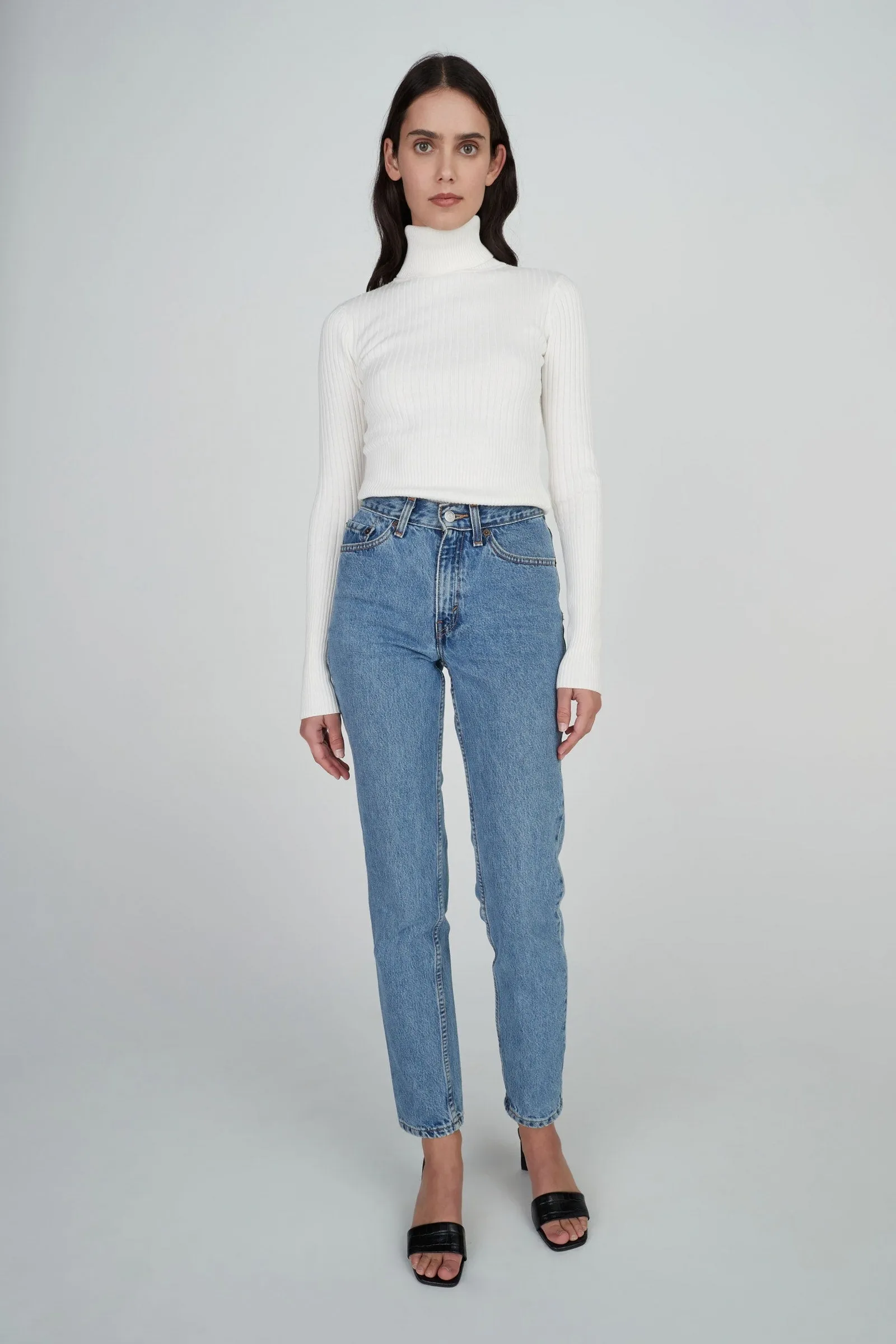 Hansen & Gretel Jaclyn Cashmere Turtleneck